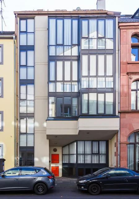 Wohn- und Bürohaus, Rheingasse 16 · Mehrfamilienwohnhaus Köln Rheingasse 16, Köln. Architekturbüro Walter von Lom