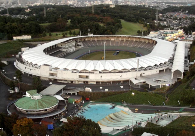 Seibu-en Cycling Stadium · 西武園競輪場 外観画像 場所: 西武園ゆうえんち・アトラクション ジャイロタワー80m地点
