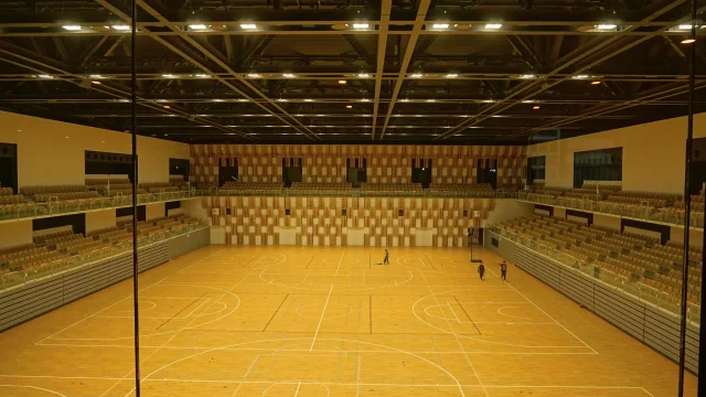 City Hall Plaza - Aore Nagaoka · 長岡シティホールプラザ・アオーレ長岡、アリーナ部分。Bリーグ・新潟アルビレックスBBのホームアリーナである。