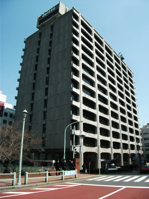 電通本社ビルディング · 東京都中央区築地、 築地電通ビル