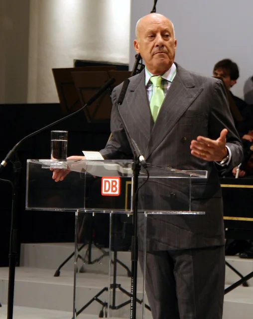 Sir Norman Foster · Norman Foster · identified portrait