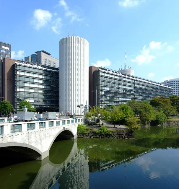 パレスサイドビルディング · Palaceside Building at Takebashi, Tokyo, Japan.