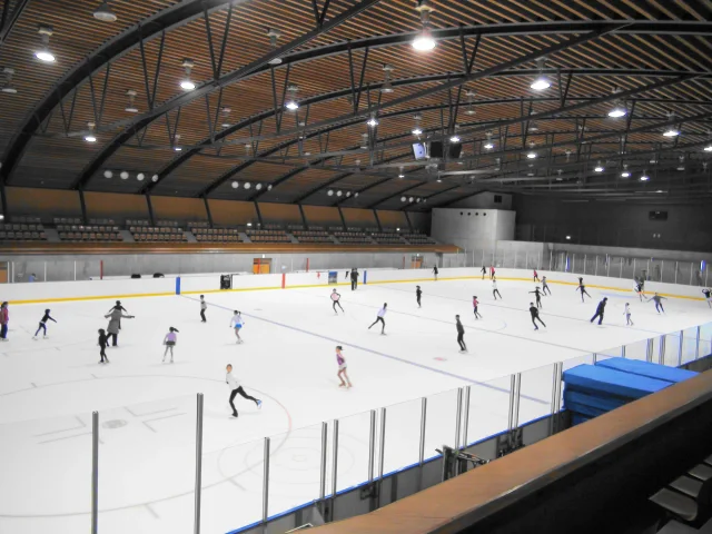 Yamanashi Kose Sports Park Ice Arena · Kose sports park Ice Arena indoor skating rink