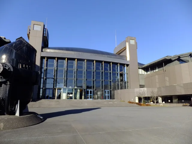 川崎市市民ミュージアム · 川崎市市民ミュージアム（川崎市中原区、等々力緑地内）