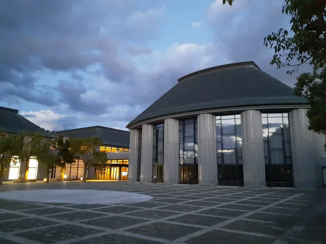 MATSUE GENERAL CULTURAL CENTER · 松江市総合文化センター プラバホール 夕方の外観
