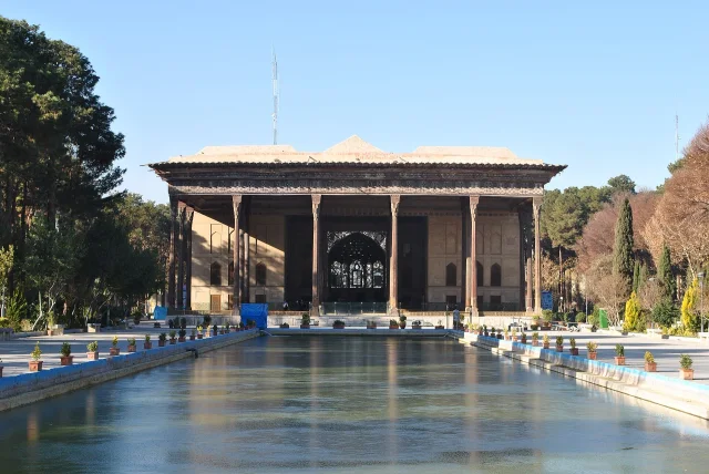 Ali Qapu, Chehl Sotoun & Hasht Behesht · Chehel Sotoun, Isfahan, Iran