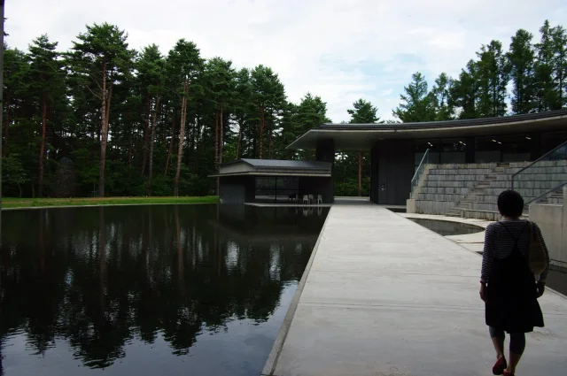Aomori Contemporary Art Centre · 国際芸術センター青森 ACAC