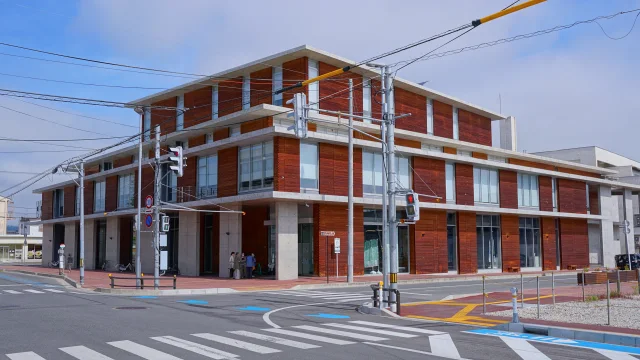 Naseba(Yonezawa City Library・Yonezawa City Art Gallery) · ナセBA(市立米沢図書館)