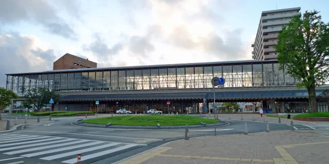 Hyugashi Station · Hyugashi Station west entrance