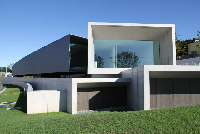 HOKI MUSEUM · ホキ美術館の外観正面